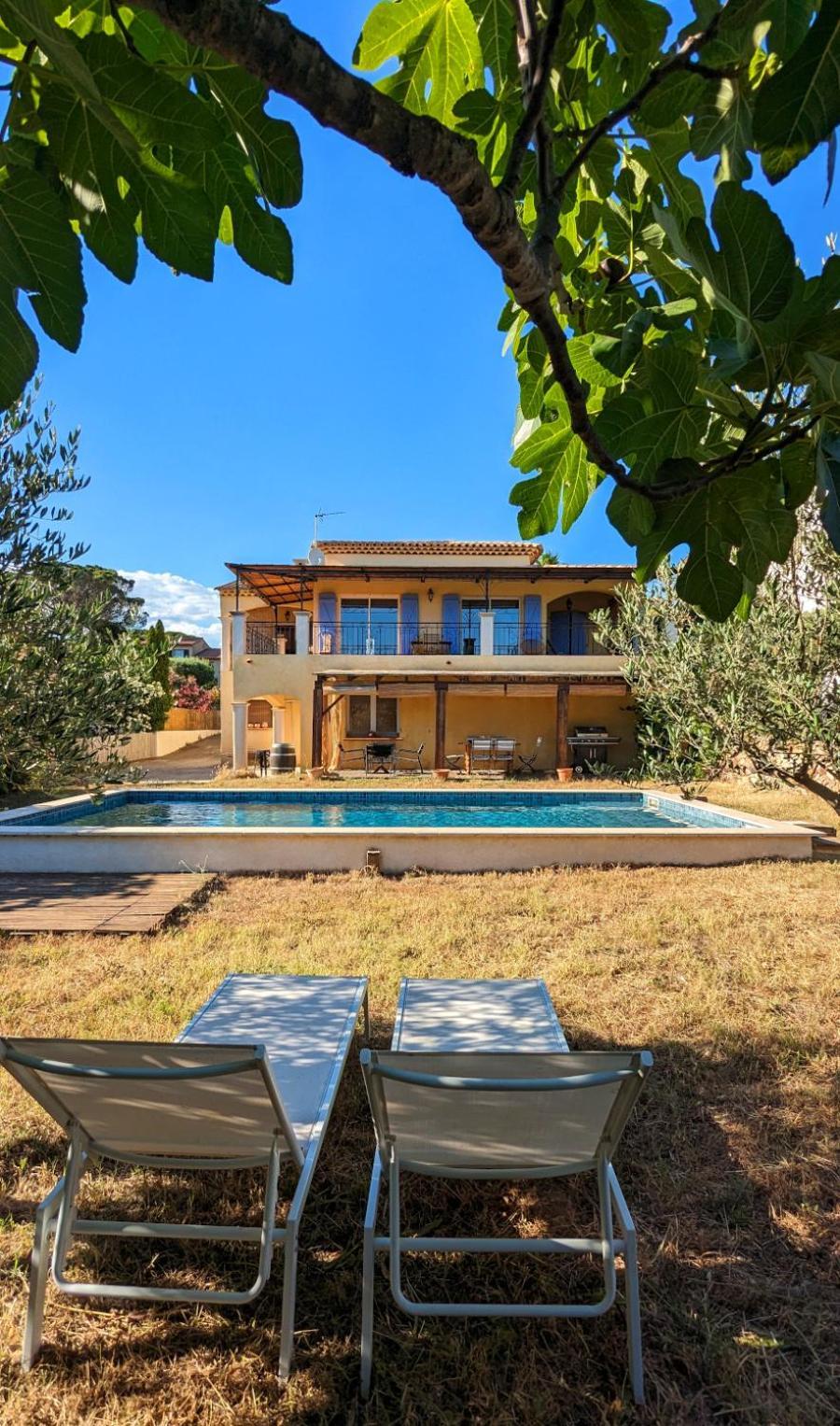 Villa Avec Piscine Privée Vue Sur Vignoble, à Proximité Des Plages&de La